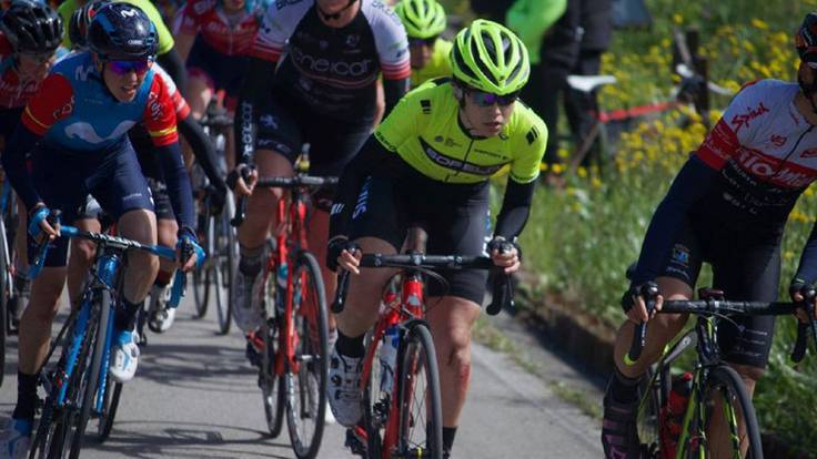 La ciclista arandina, Sara Martín, repasa en El Banquillo de la SER, su renovación por el Sopela Women Team