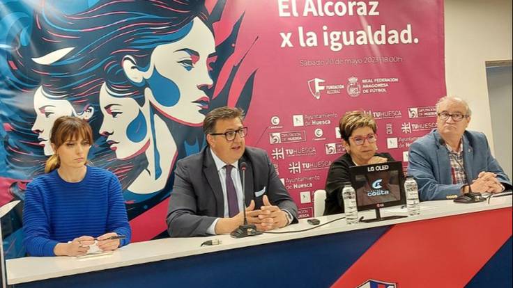 Azucena Garanto, directora de fútbol femenino de la SD Huesca