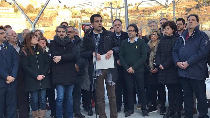 Els ajuntaments i consells comarcals de la Catalunya Central protesten per la R4