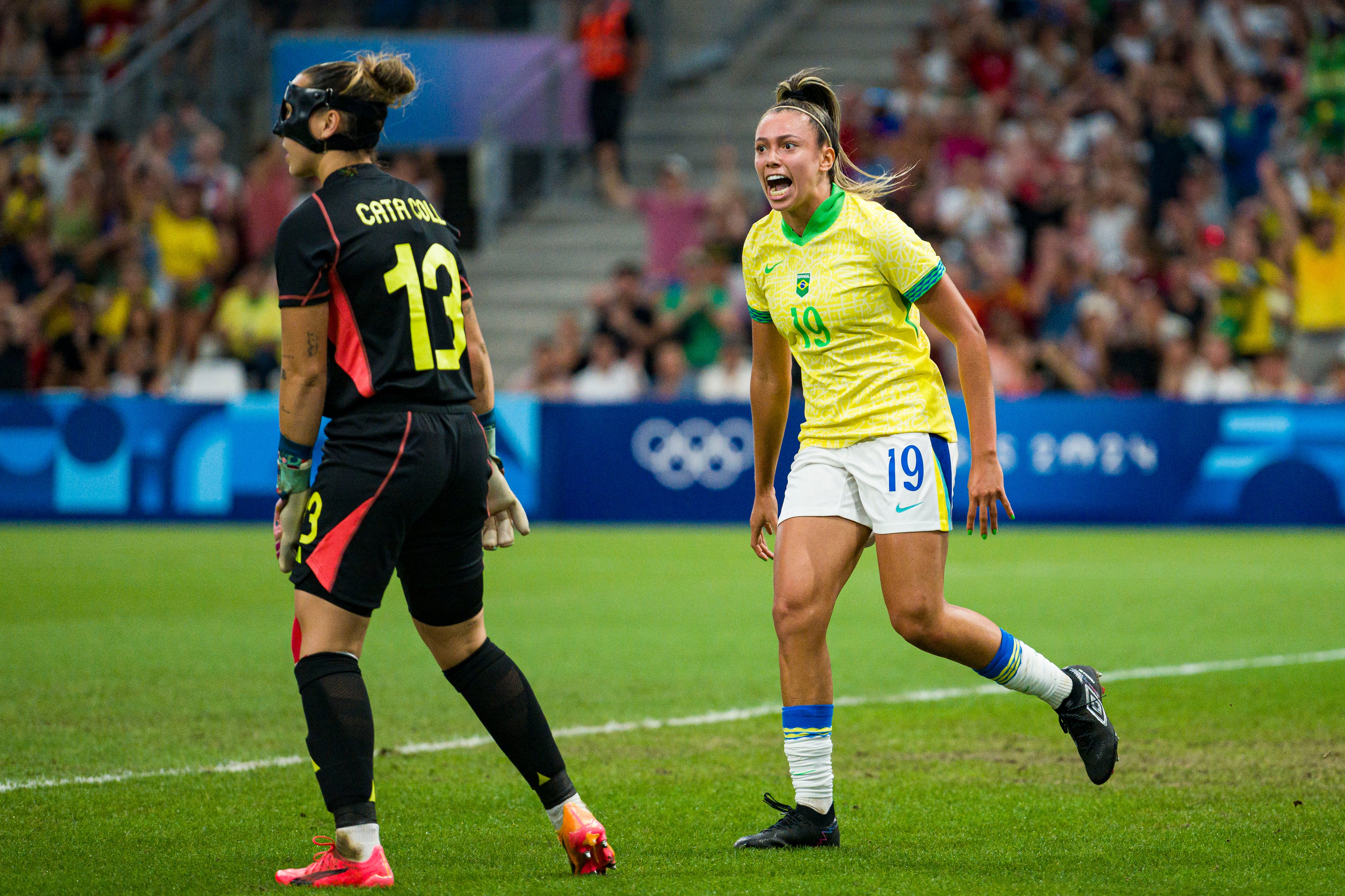 España peleará por el bronce tras caer en semifinales contra Brasil