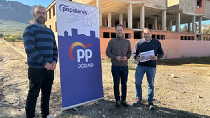 Erik Domínguez, presidente provincial de PP defiende el pacto de Gobierno entre PP-IU y Podemos en Jódar