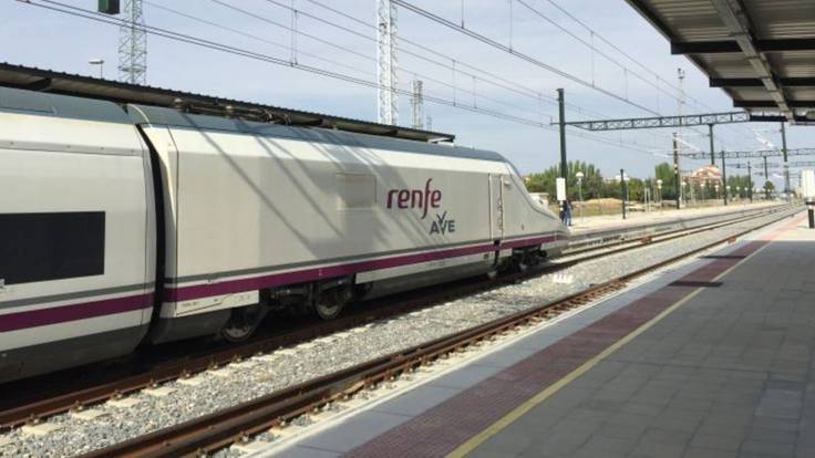 Silvia García, Plataforma Usuarios Tren de Alta Velocidad, nos habla de la recuperación de horarios de los trenes de alta velocidad.