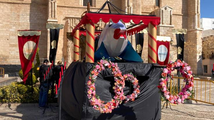 El Trascacho vuelve a organizar los actos de Doña Sardina en los carnavales de Valdepeñas: risas aseguradas
