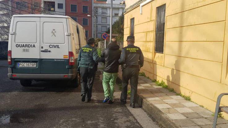 Operaciones de la Guardia Civil en Barcelona, Rianxo y Vilalonga