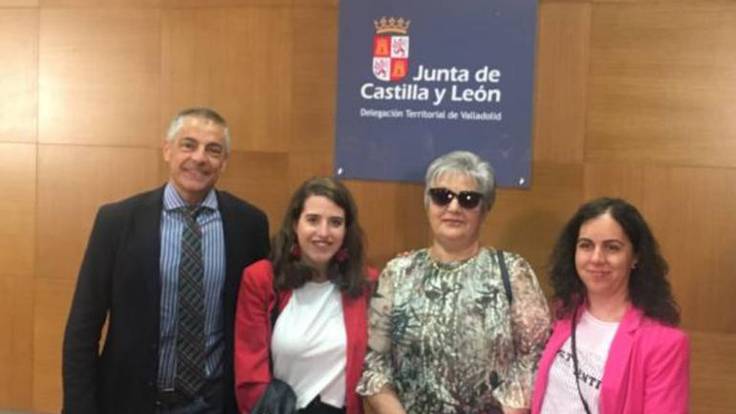 Varias generaciones comparten alojamiento en un programa de la Diputación de León