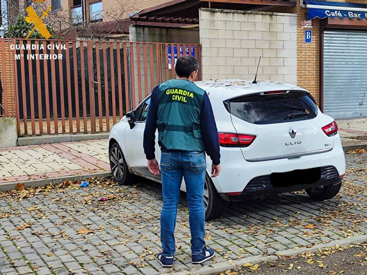 La Guardia Civil de Segovia detiene a dos personas por 13 delitos de sustracción de vehículos