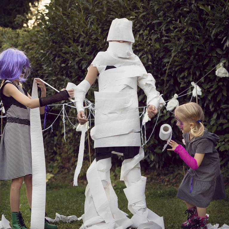 sábado Hija Marinero Siete disfraces de Halloween que arrasarán en 2022: ideas originales más  allá de las brujas y los zombis | Actualidad | Cadena SER