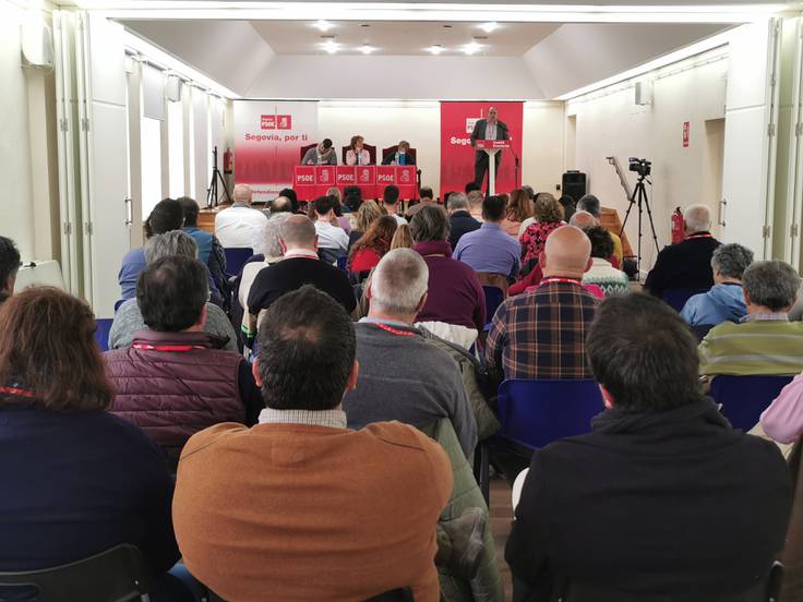 El PSOE presenta una lista renovada para tratar de mantener la alcaldía de Segovia