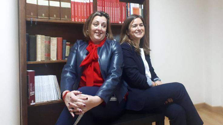 Pepa Pardo, número dos del PP, y Gloria Blanco, número dos del PSOE son amigas, compañeras de trabajo