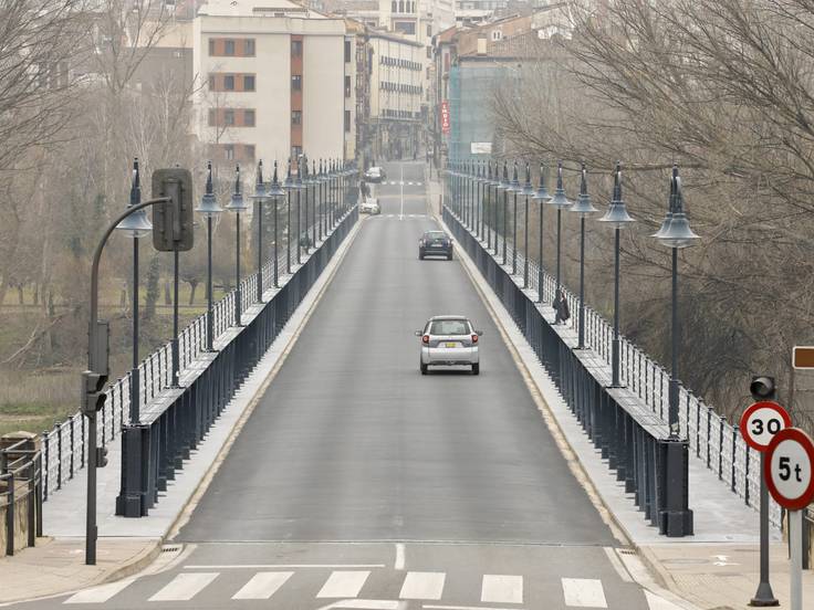Involucrado barato viva El Puente de Hierro se integra en la trama urbana de Logroño | Actualidad |  Cadena SER