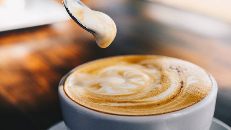 Reportaje | Por qué nos gusta tanto el café con espuma de leche