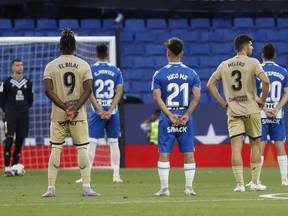 El Espanyol no juega el primer minuto del partido ante el Almería por la "justicia deportiva"