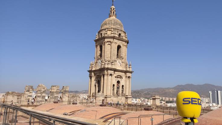 La cubierta de la Catedral de Málaga, el lugar idóneo para ver los fuegos artificiales desde las alturas