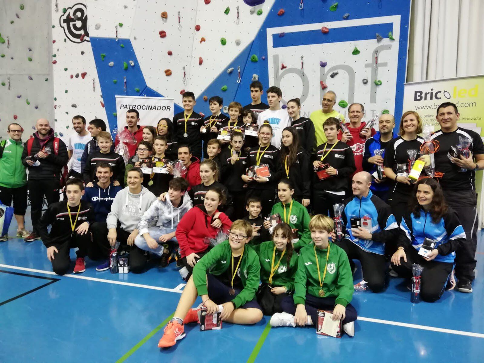 Gran jornada de bádminton en Binéfar | Deportes | Cadena SER