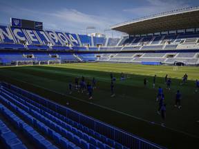 18 jugadores abandonan el Málaga tras el descenso a Primera Federación