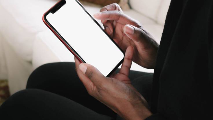 Suben las tarifas de móvil: ¿tenemos que pagar la penalización por cambiarnos de compañía?
