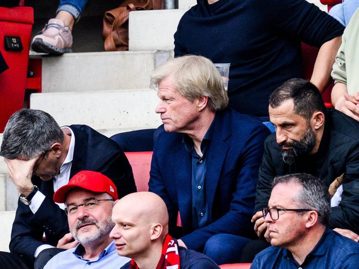 Jan-Christian Dreesen, Oliver Kahn y Hasan Salihamidzic, miembros de la junta directiva de Bayern de Múnich, durante el partido ante el Mainz 05