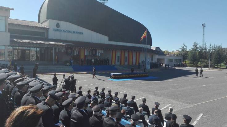 25 AÑOS CONTIGO: La Escuela de Policía recibe la Medalla de Oro de la ciudad de Ávila