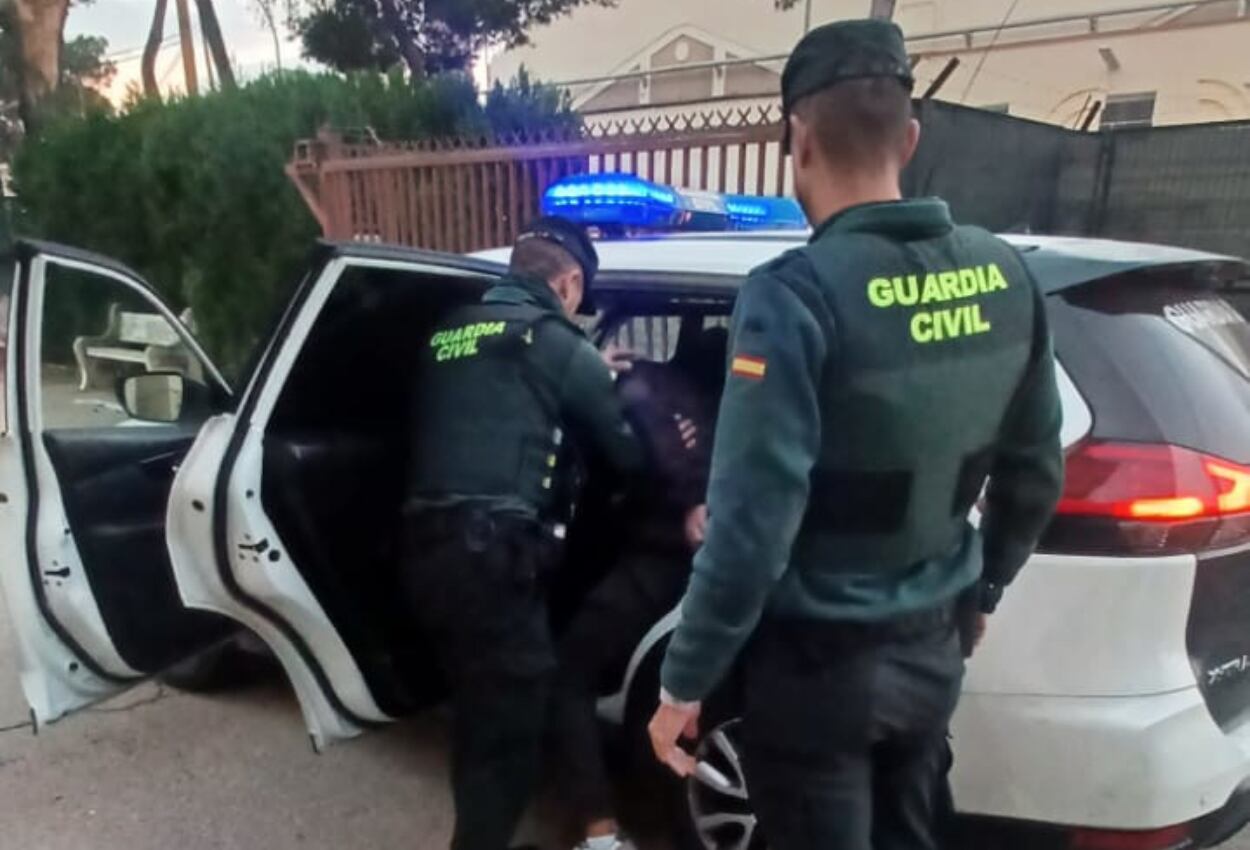 Detención en Carcaixent. Fuente: Guardia Civil