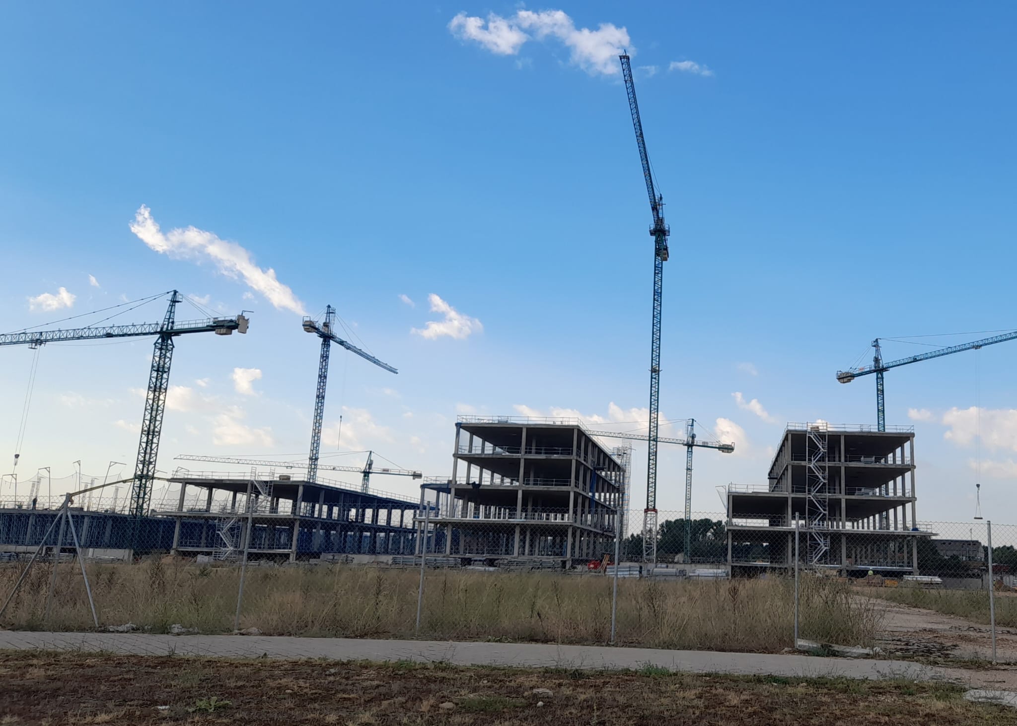 Obras del nuevo hospital de Aranda septiembre 2024