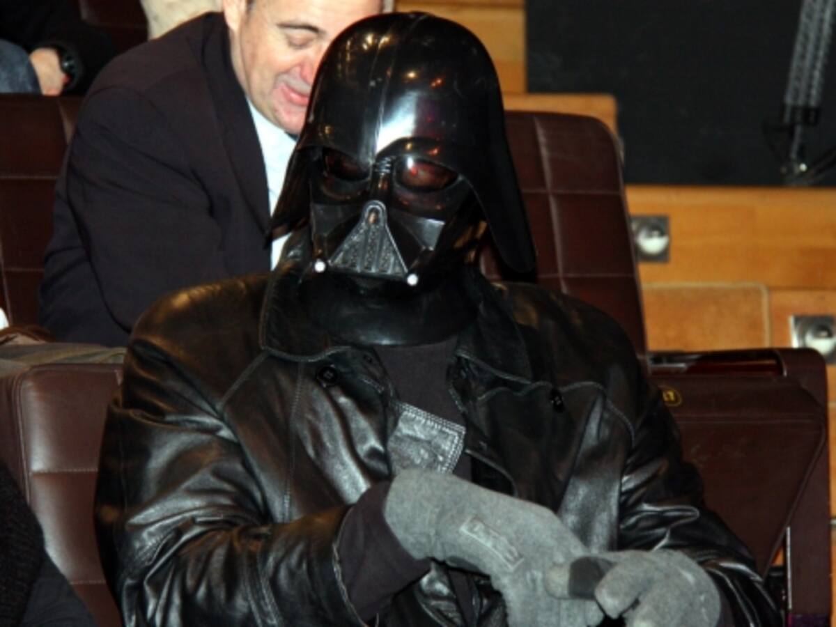 Darth Vader i tres consellers al Teatre Nacional
