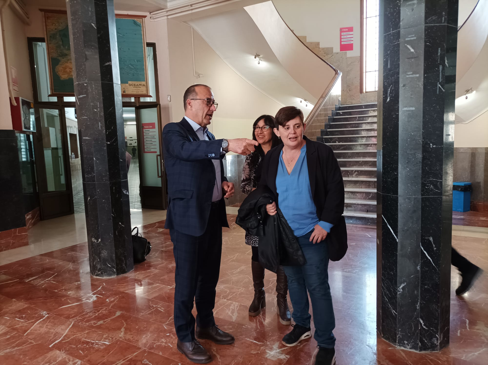 Visita de Felipe Faci al IES Ramón y Cajal