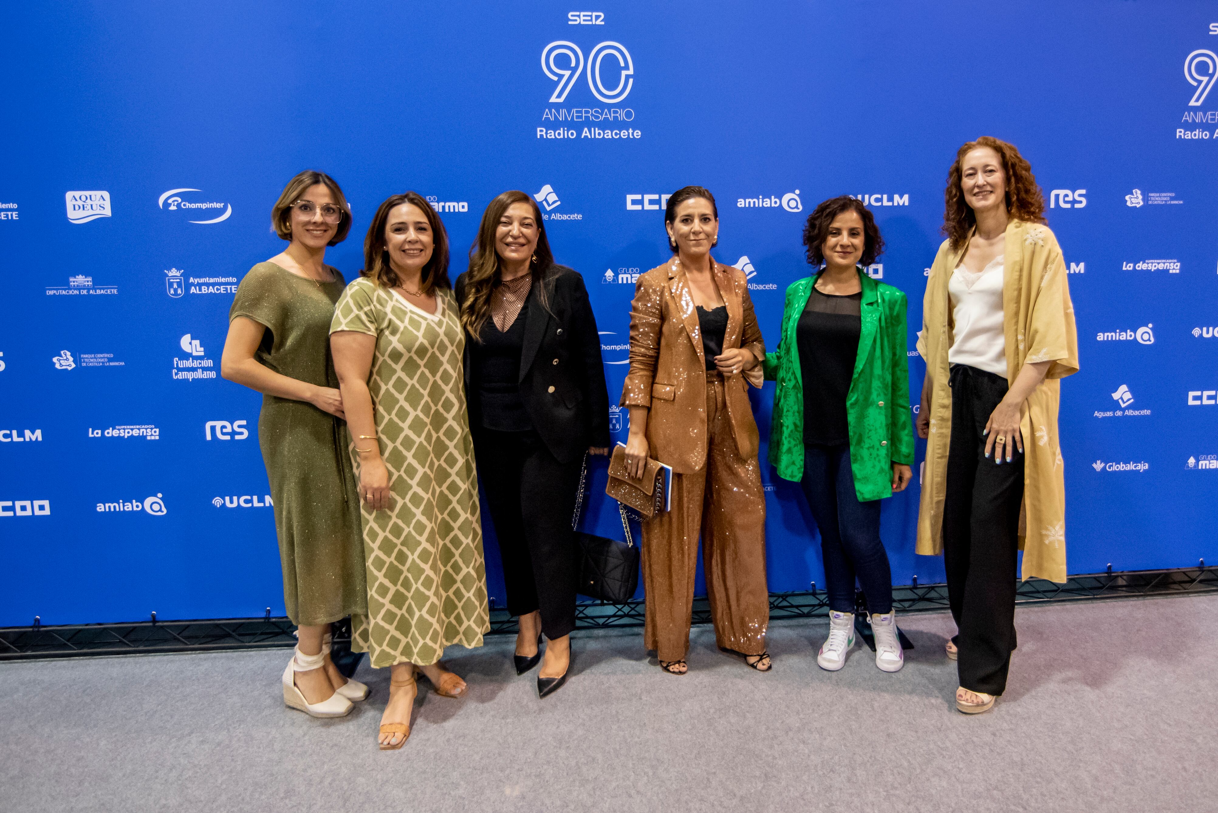 Sandra Esparcia y Laura Sánchez de la Asociación de Jóvenes Empresarios de Albacete (AJE), la secretaria de Asociación de Mujeres Empresarias de Albacete (AMEPAP), Gema Cano, Sara Moreno, de AJE, y la vocal de AMEPAP, Susana Kent.