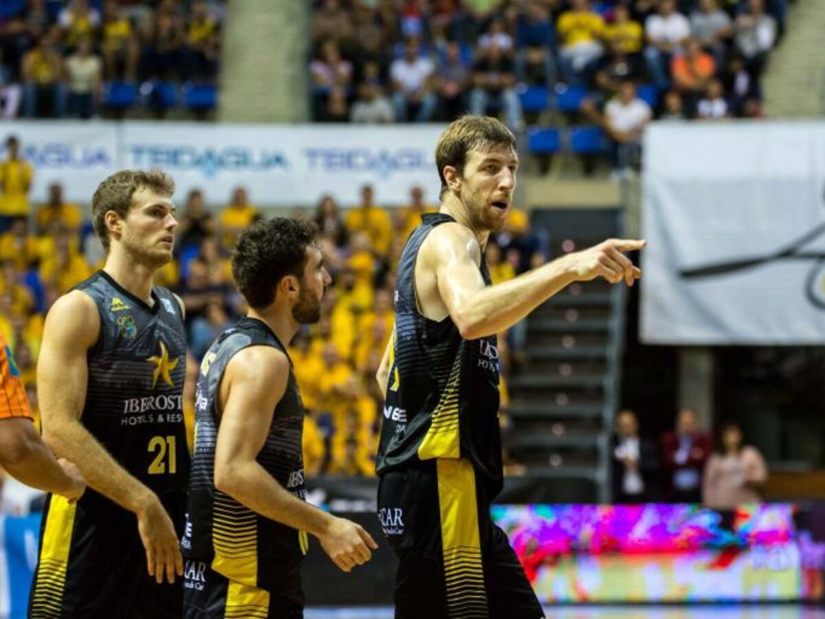 Sacrificado triunfo aurinegro (81-72)