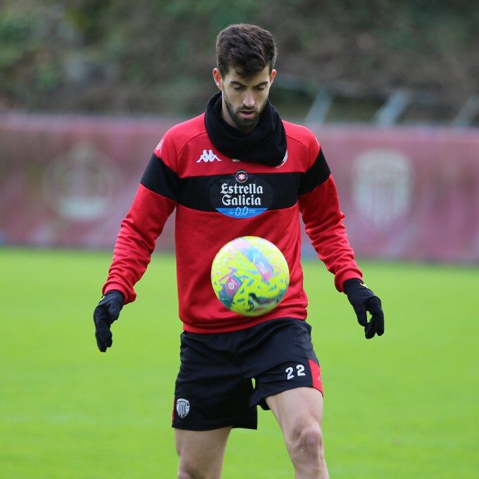 Marc Carbó durante un entrenamiento del CD Lugo