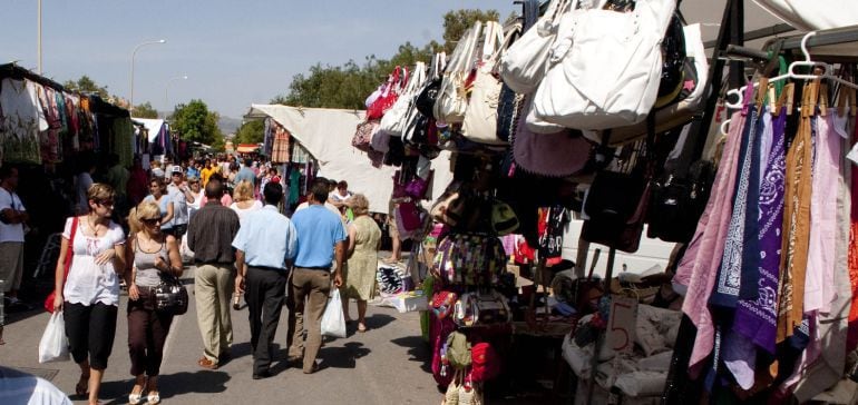 Imagen de un mercadillo en Córdoba