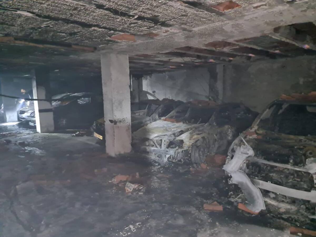 Desalojada una urbanización de Toledo tras declararse un incendio en el garaje