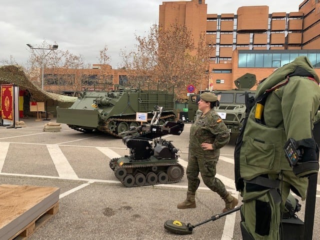 Exposición del Ejército de Tierra en el Naviguad