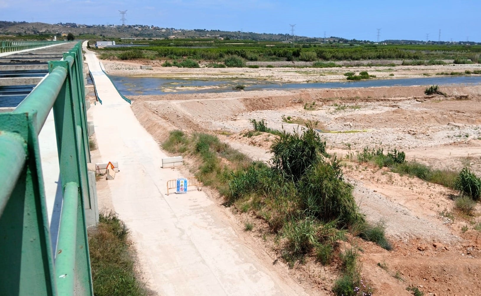 Acueducto canal Júcar-Turia en el río Magro reparado