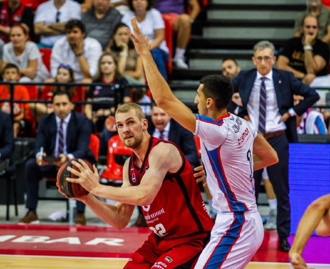 Casdemont Zaragoza derrotó a Obradoiro (96-64) en el primer partido en el Príncipe Felipe
