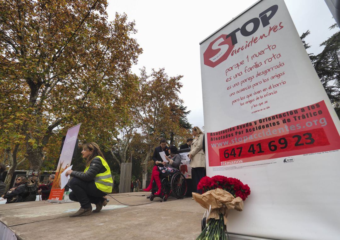 El pasado 18 de noviembre Stop Accidentes organizó un acto-homenaje a las víctimas de accidentes de tráfico