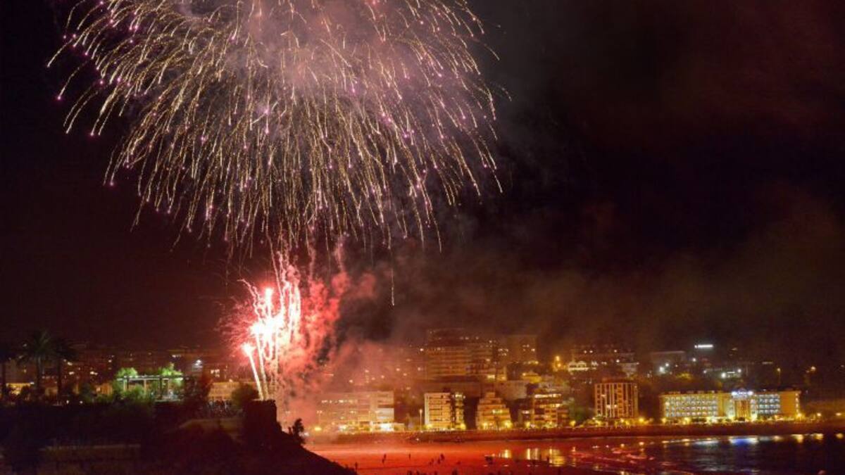 La segunda playa del Sardinero, escenario de los fuegos artificiales de Santiago