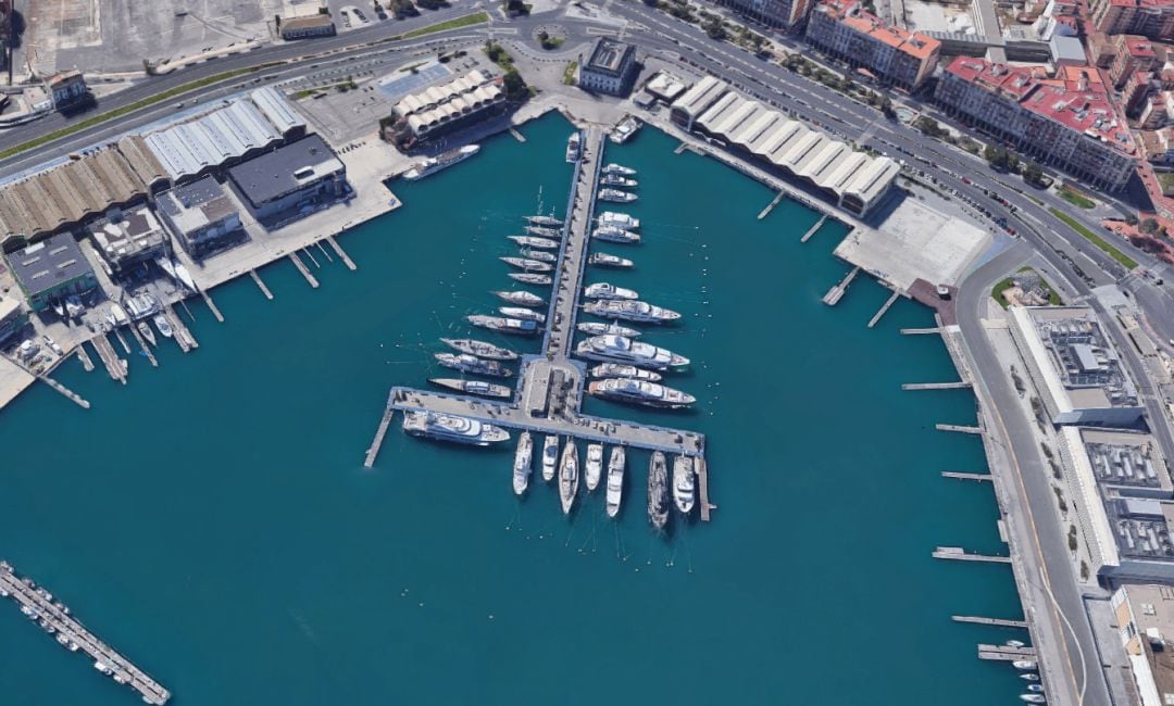 Vista aérea de las bases de la Marina de València