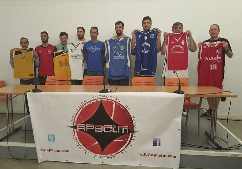 Algunos equipos de la liga autonómica masculina