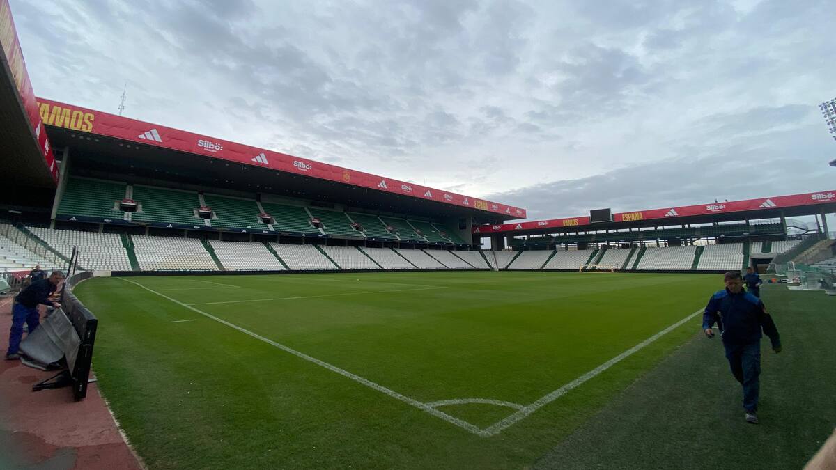 Así luce El Arcángel en los días previos a la visita de la Selección Española