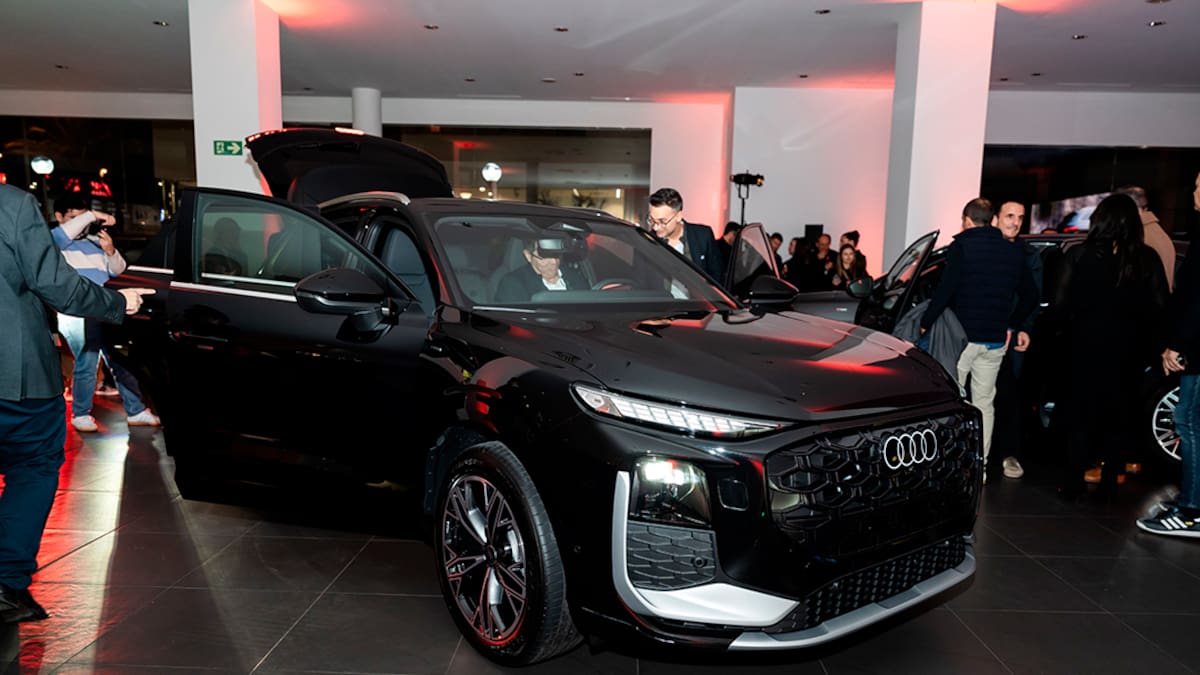 El nuevo Audi A3 brilla en Serramóvil Elche en una velada con más de cien asistentes