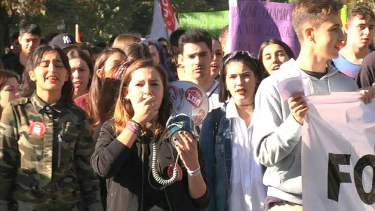 Estudiantes en la manifestación de octubre.