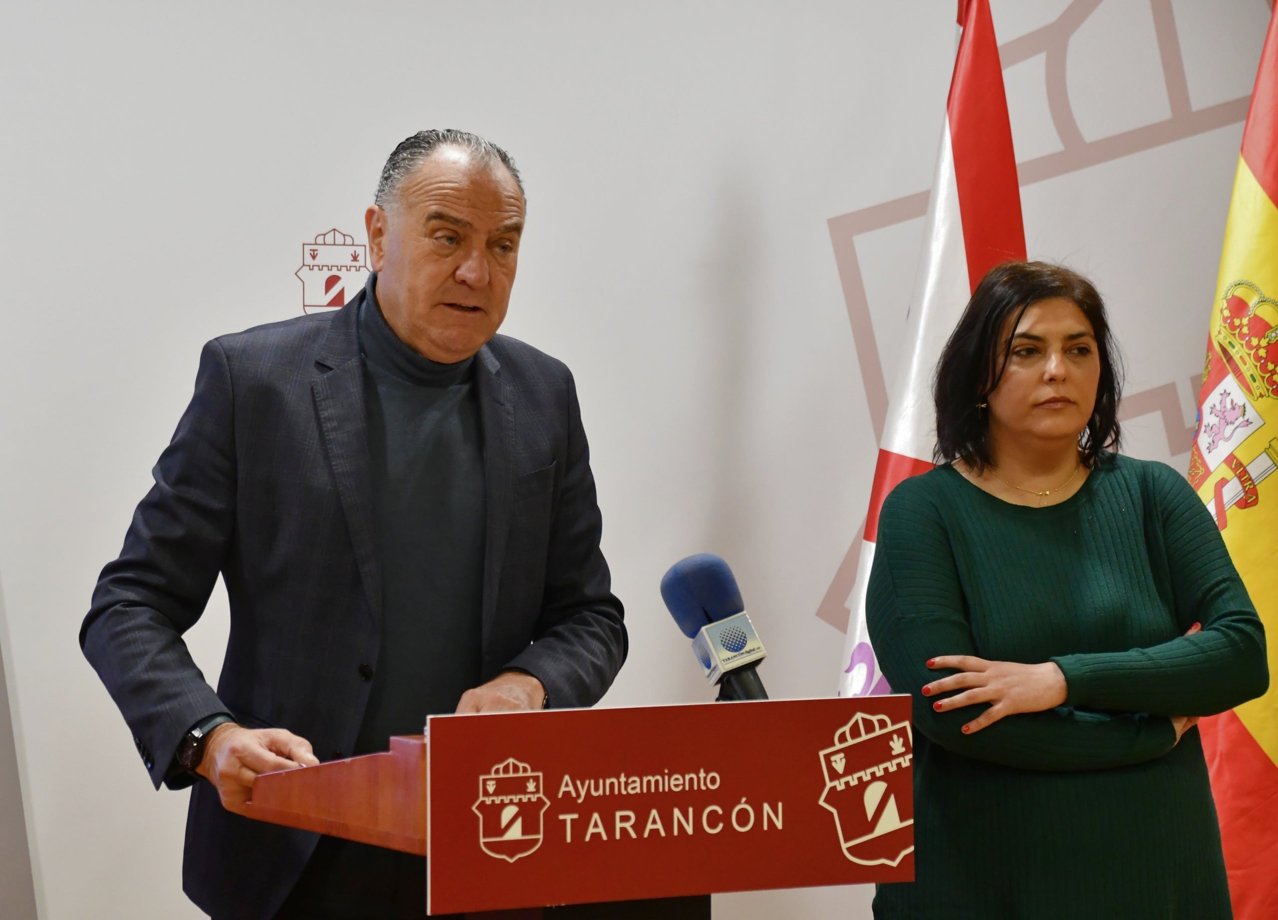 El alcalde, José Manuel López Carrizo, y la concejala, Lorena Cantarero