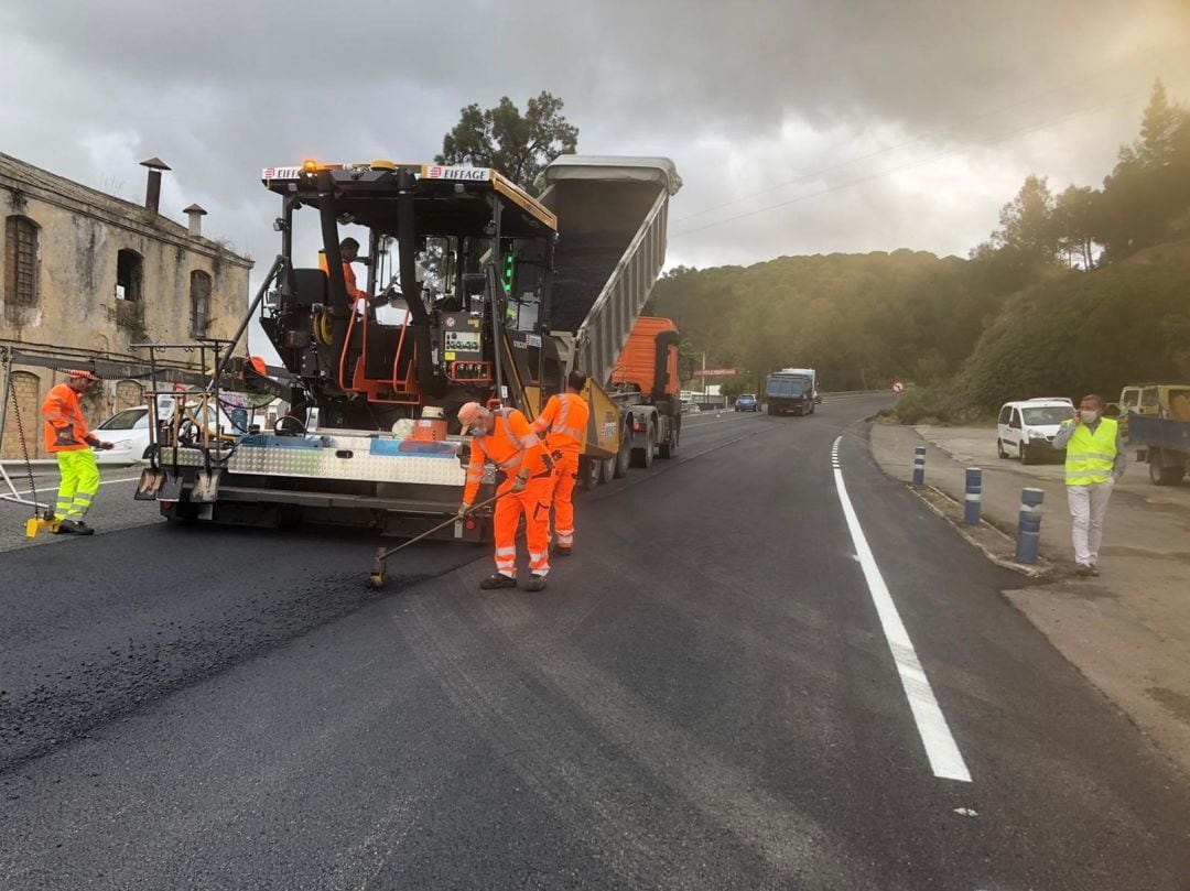 Trabajos en el firme de la calzada
