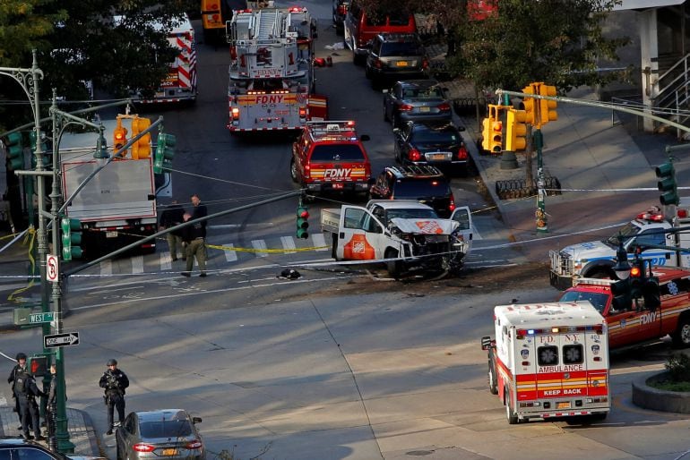 Equipos de emergencia en el centro de Nueva York