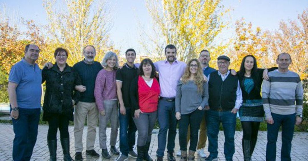 Jesús Santos, en el centro, candidato a la alcaldía por Ganar Alcorcón en 2019