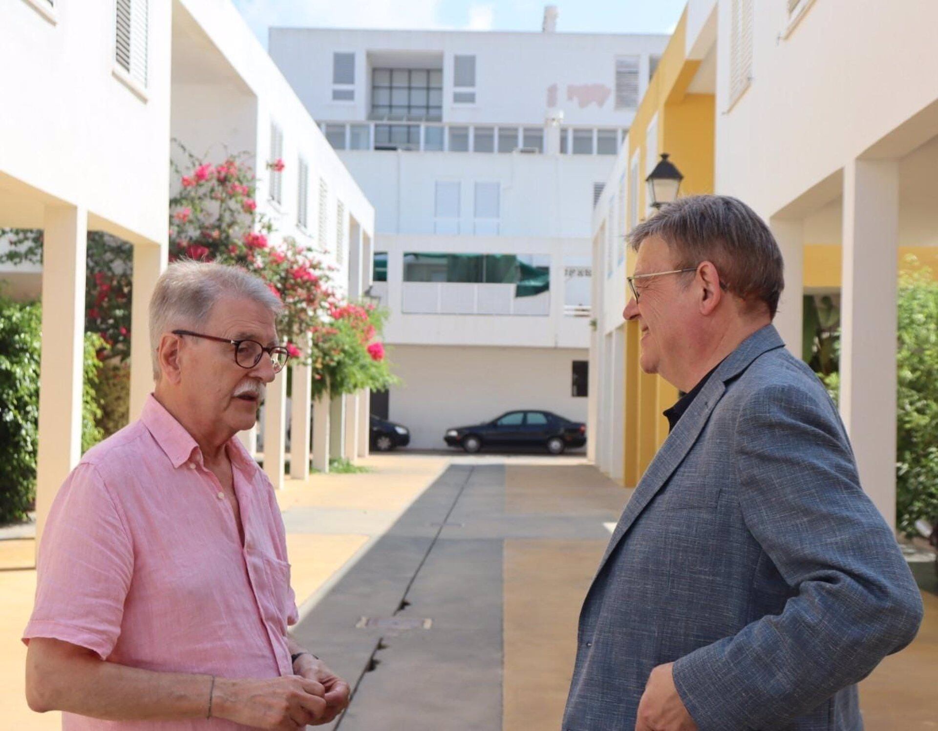 Ximo Puig visita a Vicent Torrent