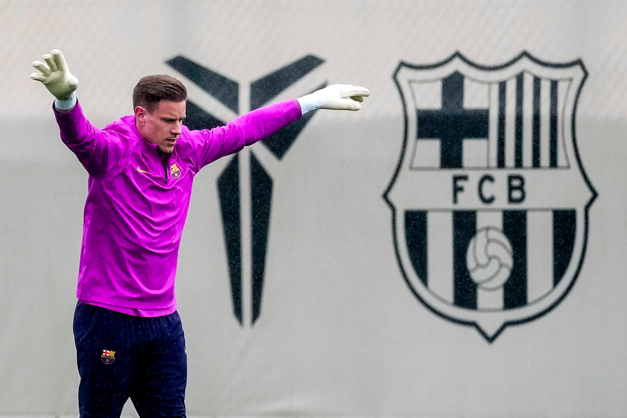 Ter Stegen, durante un entrenamiento con el FC Barcelona. EFE/ Enric Fontcuberta