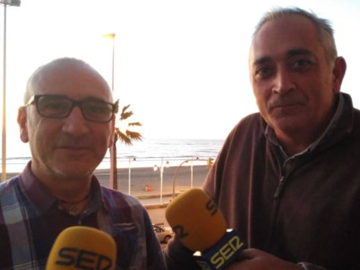 Testigos callejeros de la evolución del Carnaval...y de Carlitos el de Cuéntame