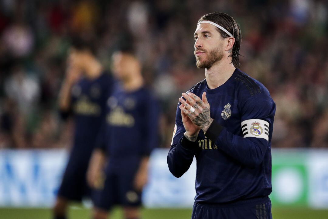 El defensa del Real Madrid, Sergio Ramos, durante el último partido jugado entre su equipo y el Real Betis antes de la declaración del Estado de Alarma. Fue el 8 de marzo en el Estadio Benito Villamarín