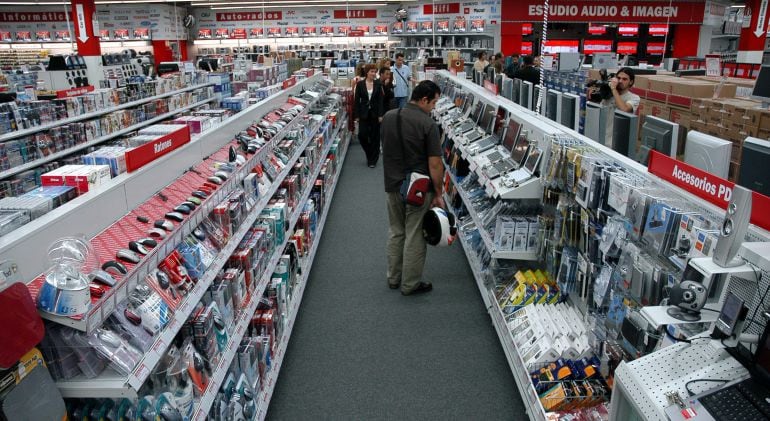 Interior de la tienda MediaMarkt ubicada en Zaratán